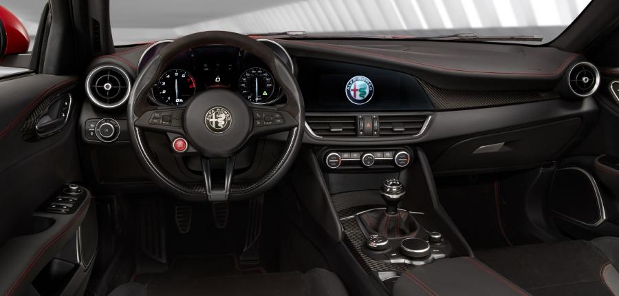 Торпедо Alfa Romeo Giulia Quadrifoglio (952) 2016 года  (NA) (фото 75 из 86)